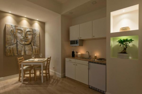  Aruna Suites  Рим
